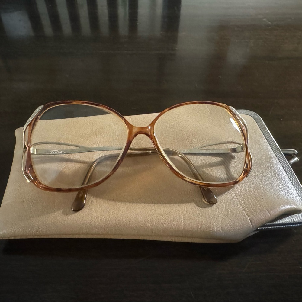 Vintage Tura Eyeglasses with Case | Mod 303 - Tortoiseshell and Silver w/ Roses